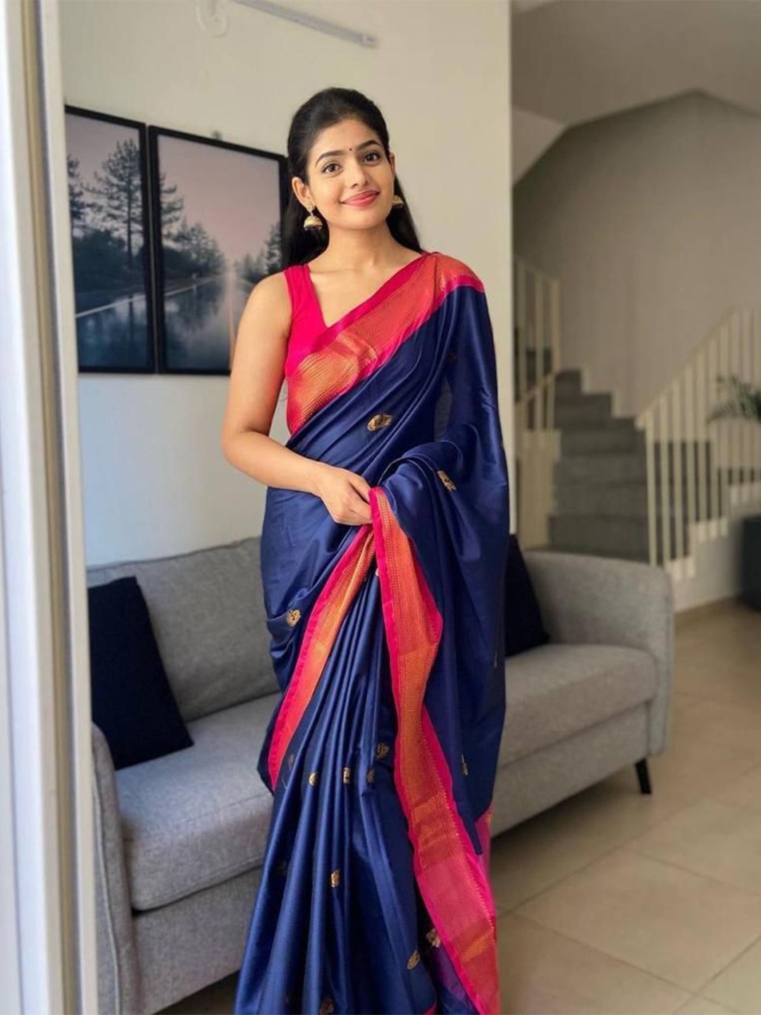 

revika Woven Design Zari Pure Silk Kanjeevaram Saree, Blue