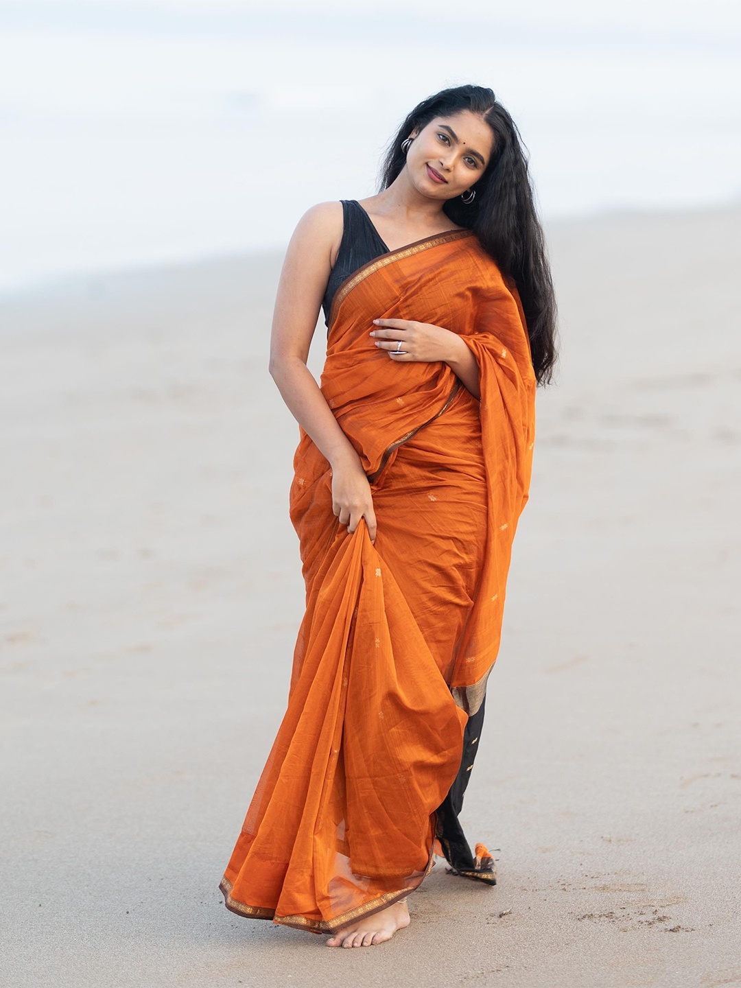 

revika Woven Design Zari Pure Silk Kanjeevaram Saree, Orange
