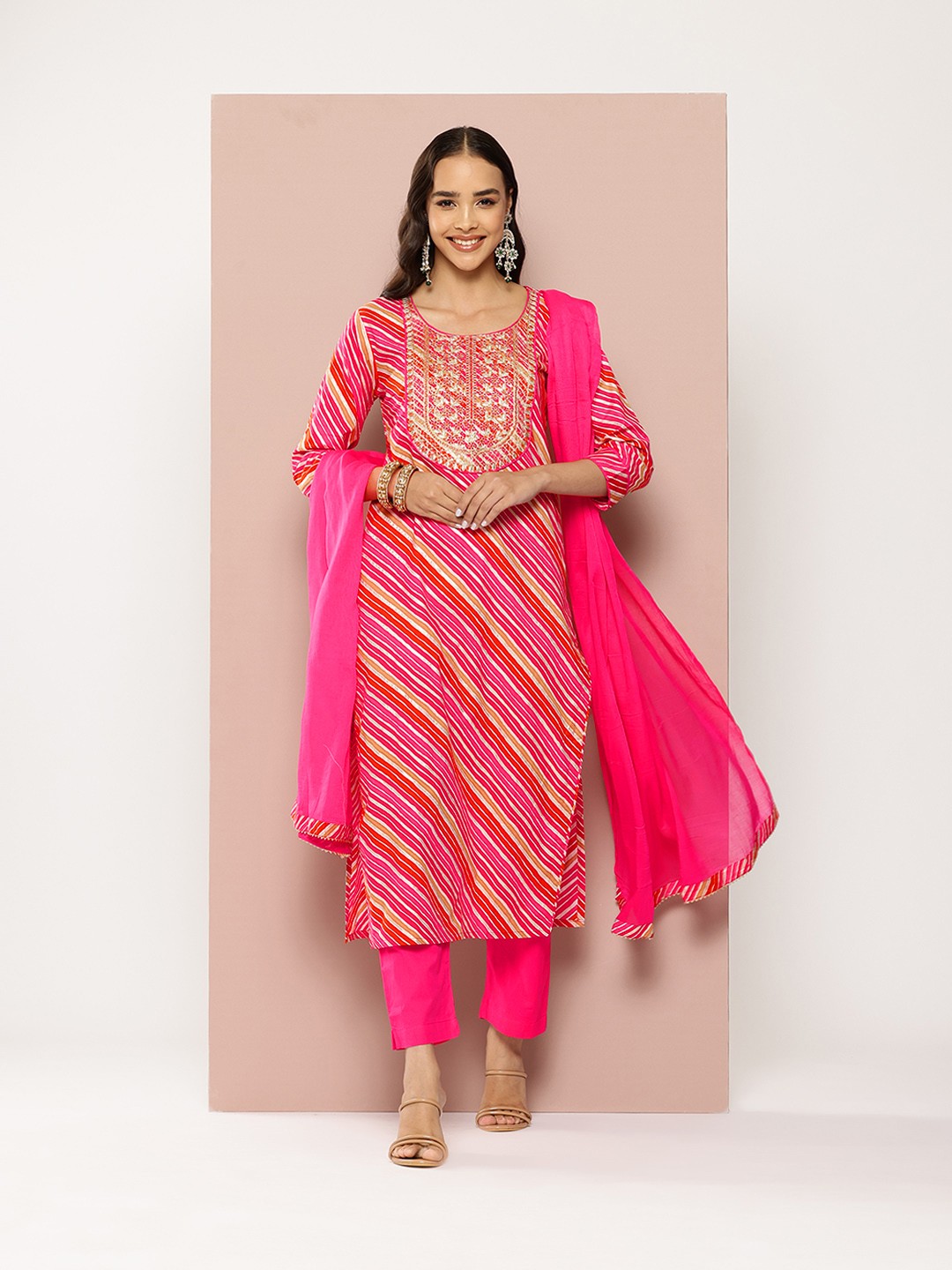 

PARTHVI Leheriya Printed Gotta Patti Pure Cotton Kurta With Trousers & Dupatta, Pink