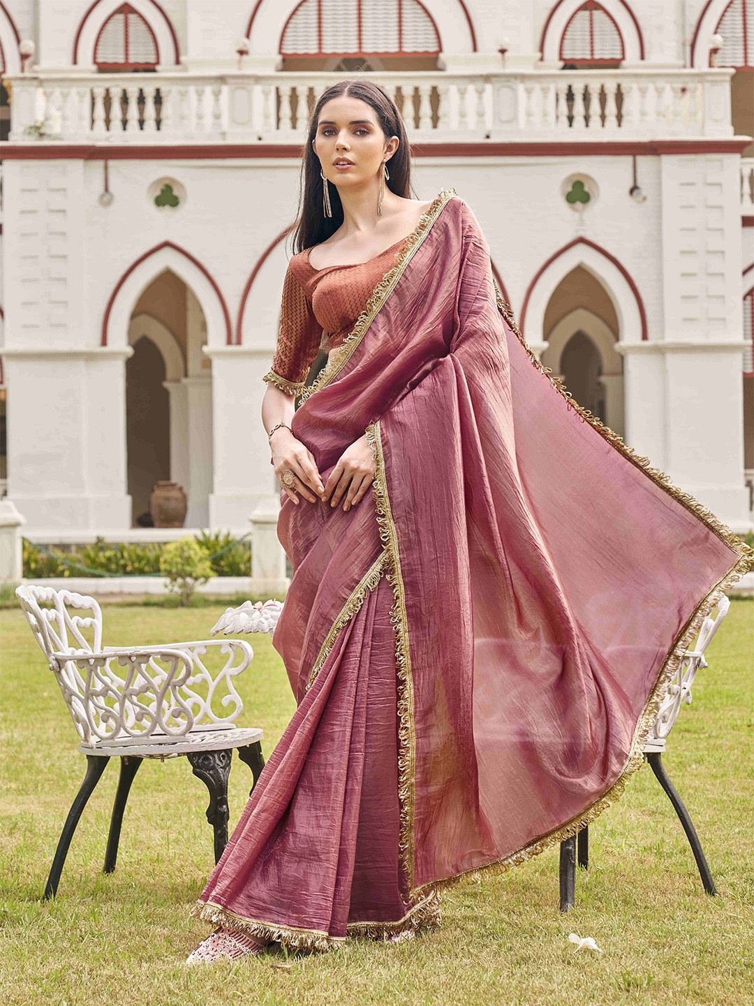 

Tikhi Imli Sequinned Organza Saree, Pink