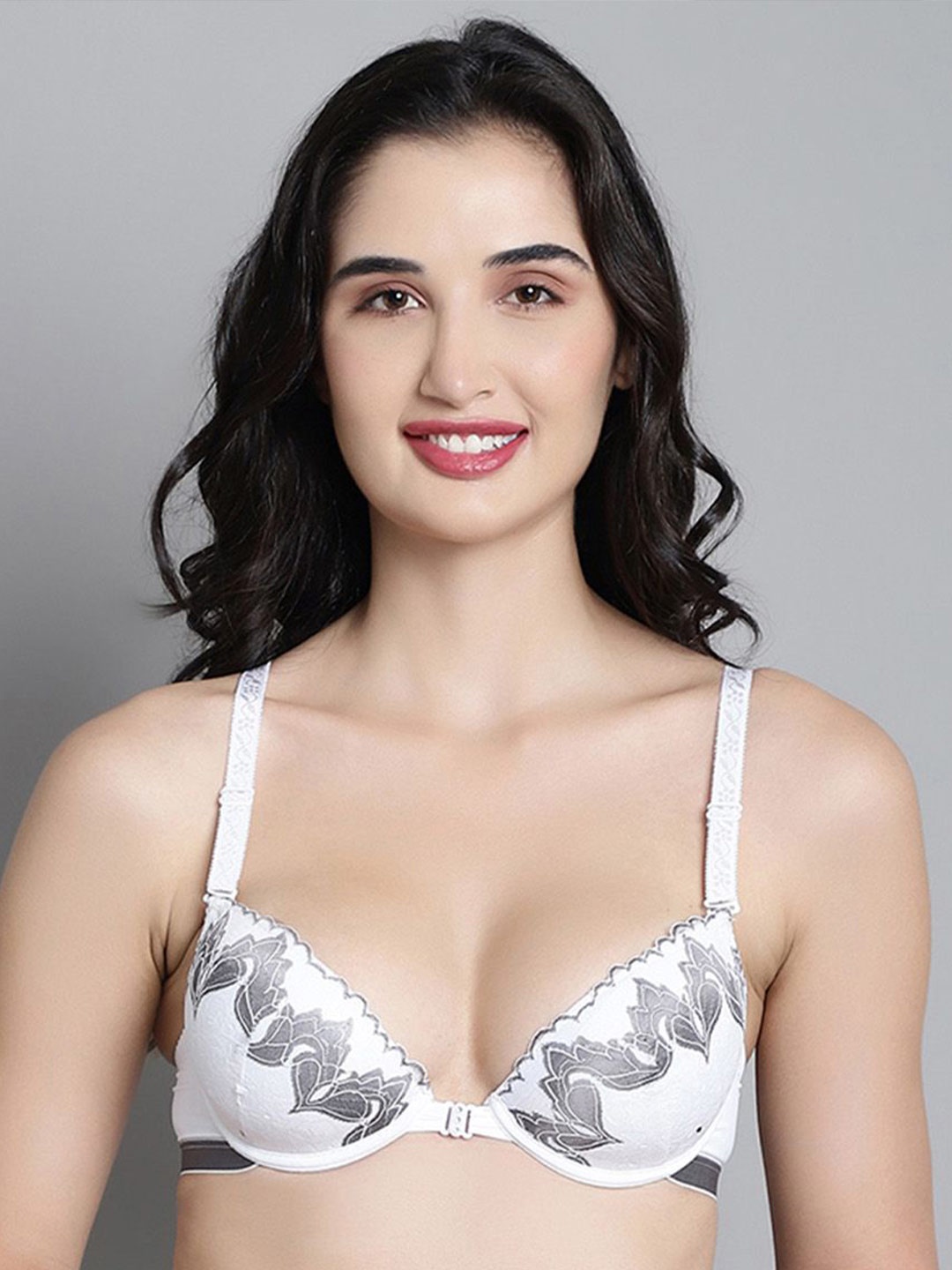 

MAKCLAN Floral Bra Medium Coverage Underwired Lightly Padded, White