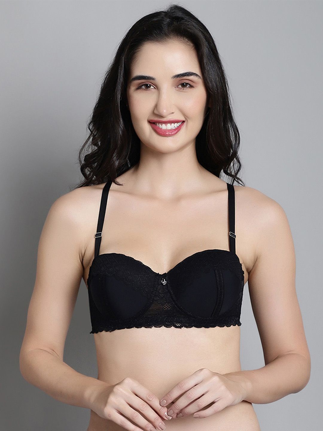 

MAKCLAN Bra Medium Coverage Underwired Lightly Padded, Black