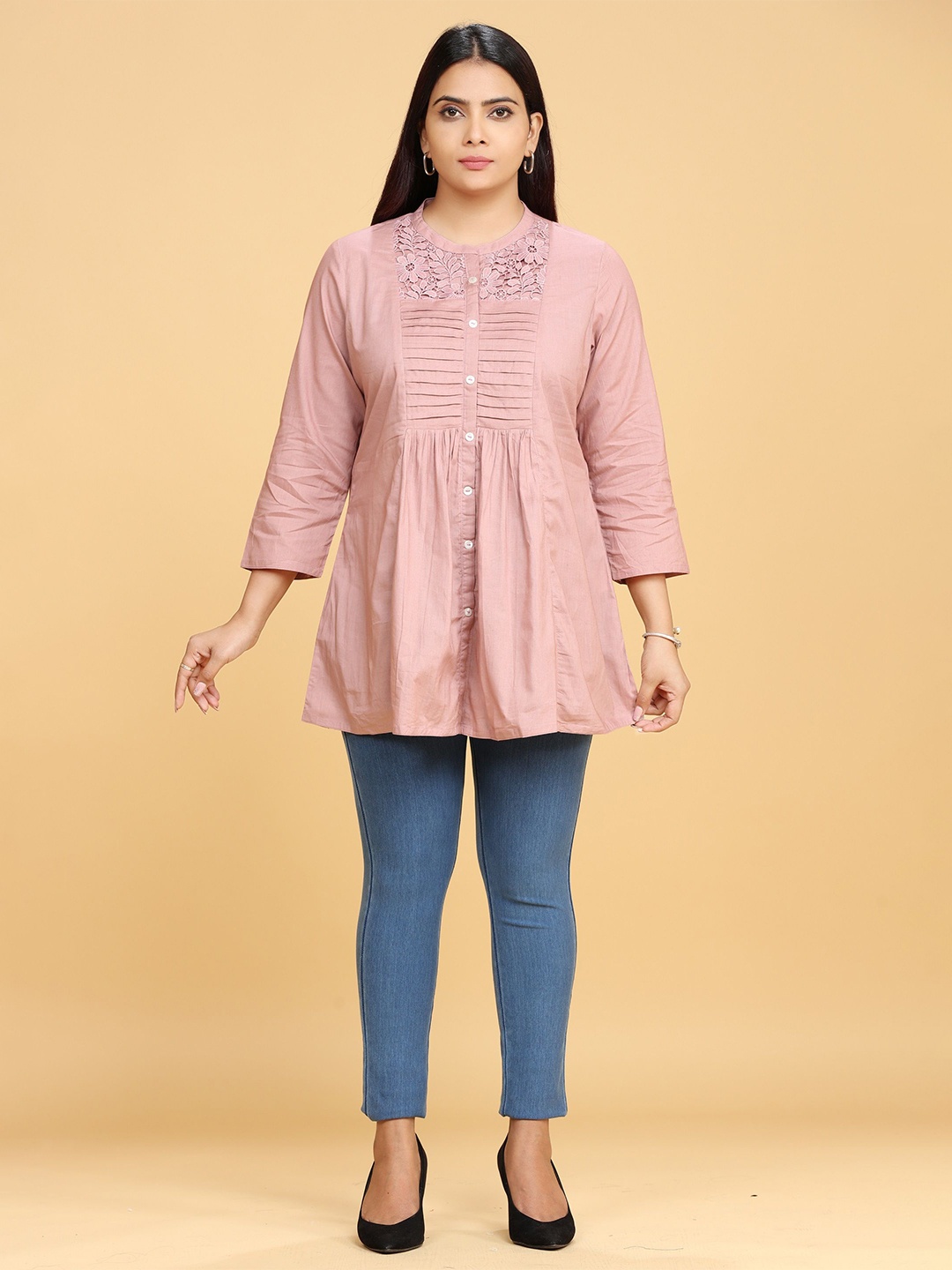 

COTTON CULTURE Floral Embroidered Pure Cotton Kurti, Peach