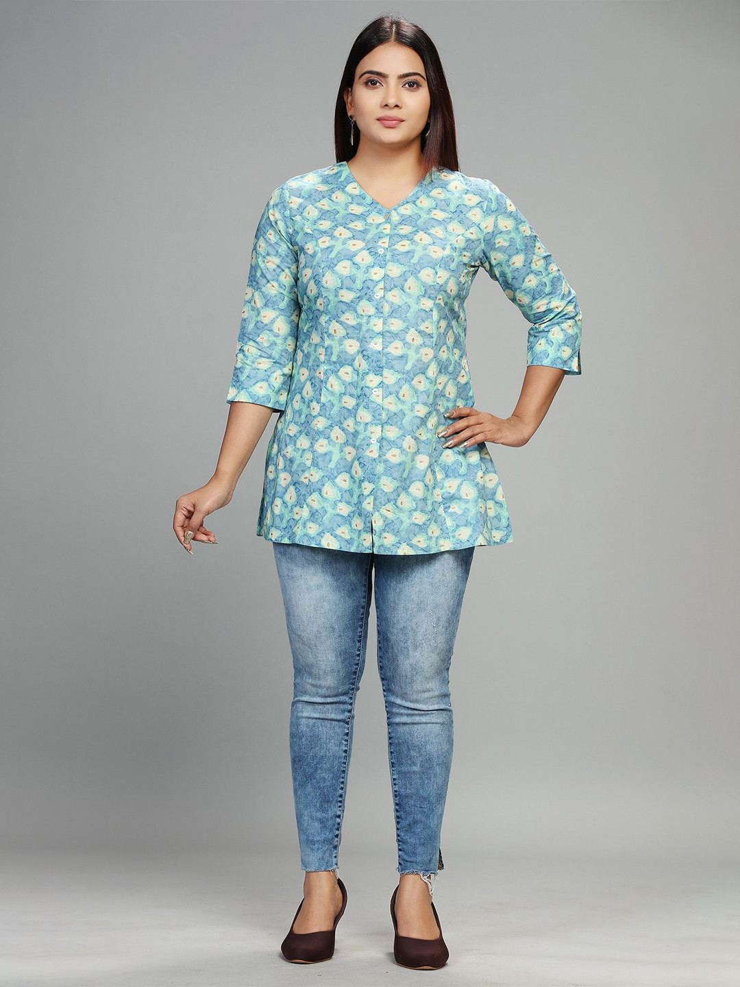 

COTTON CULTURE Floral Printed V-Neck Pure Cotton Kurti, Blue