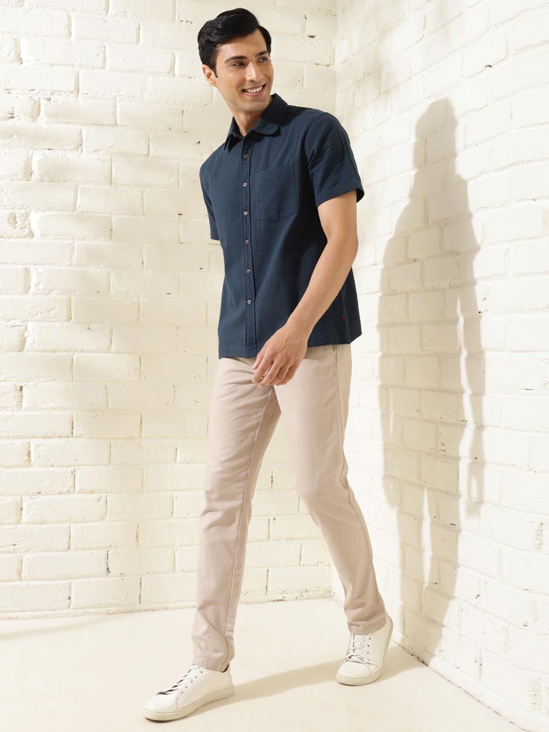 

Fabindia Men Opaque Casual Shirt, Blue