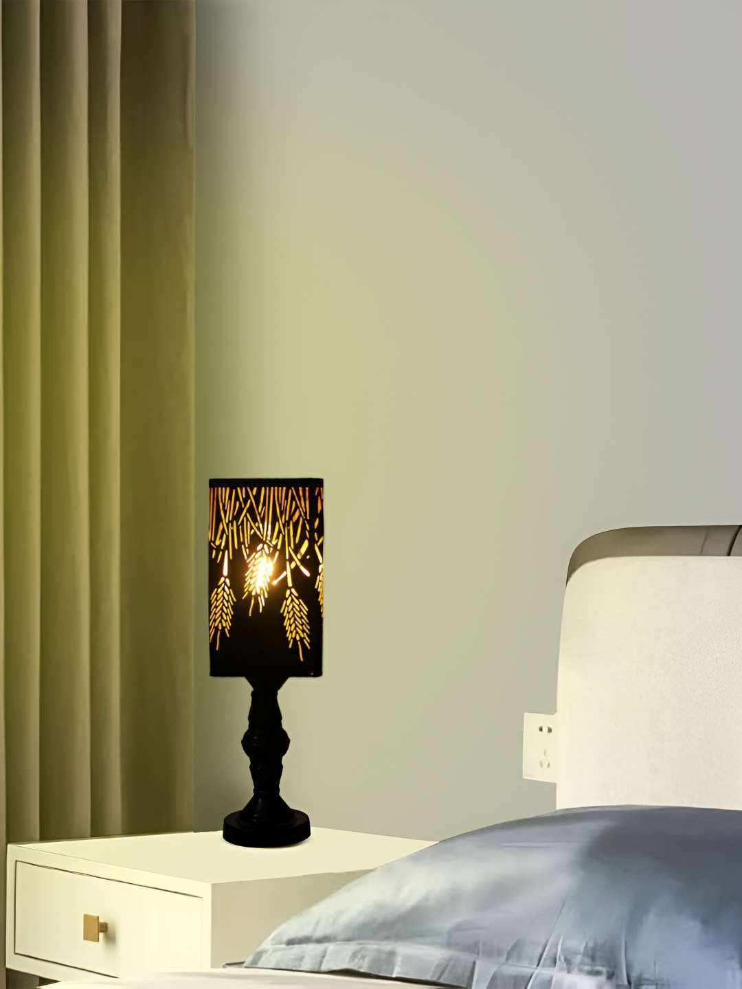 

MFD HOME FURNISHING Black Metal Contemporary Cylindrical Shaped Table Lamp with Bulb