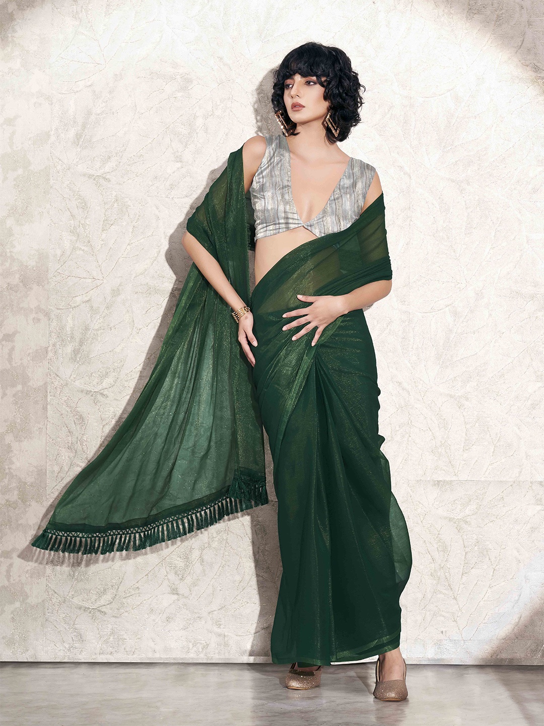 

Tikhi Imli Poly Chiffon Ready to Wear Saree, Green