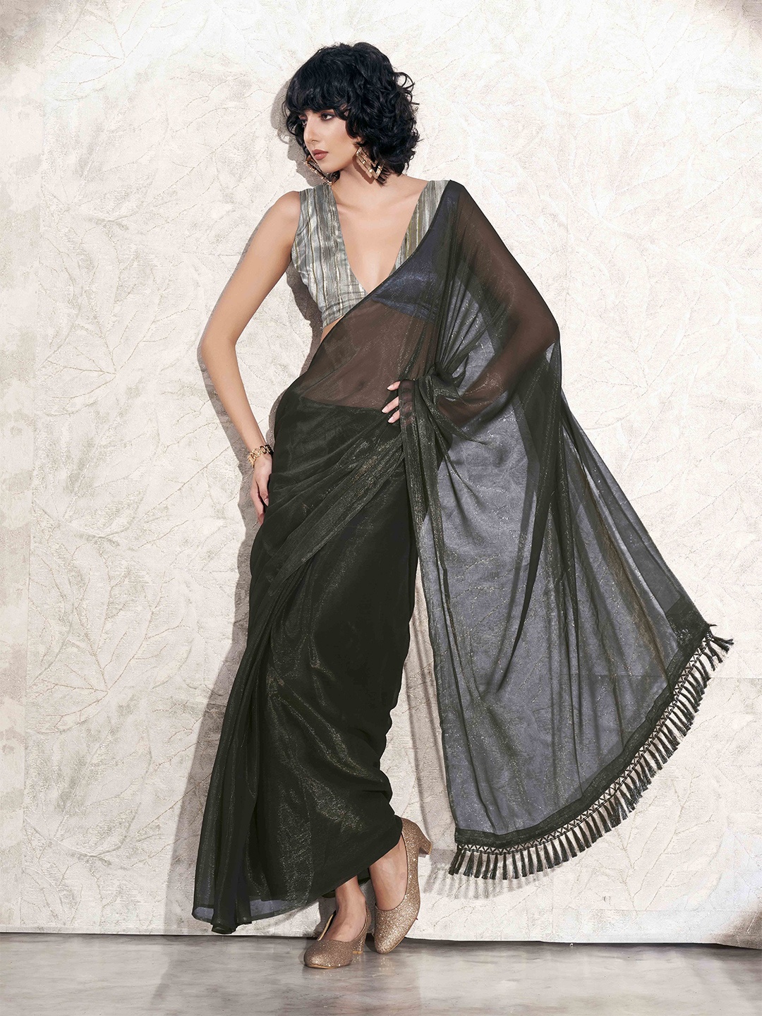 

Tikhi Imli Poly Chiffon Ready to Wear Saree, Black