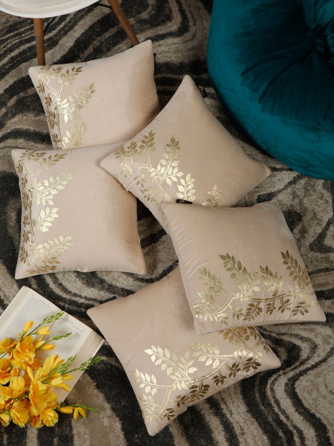 

HOSTA HOMES Cream-Coloured & Gold-Toned Set of 5 Floral Velvet Square Cushion Covers