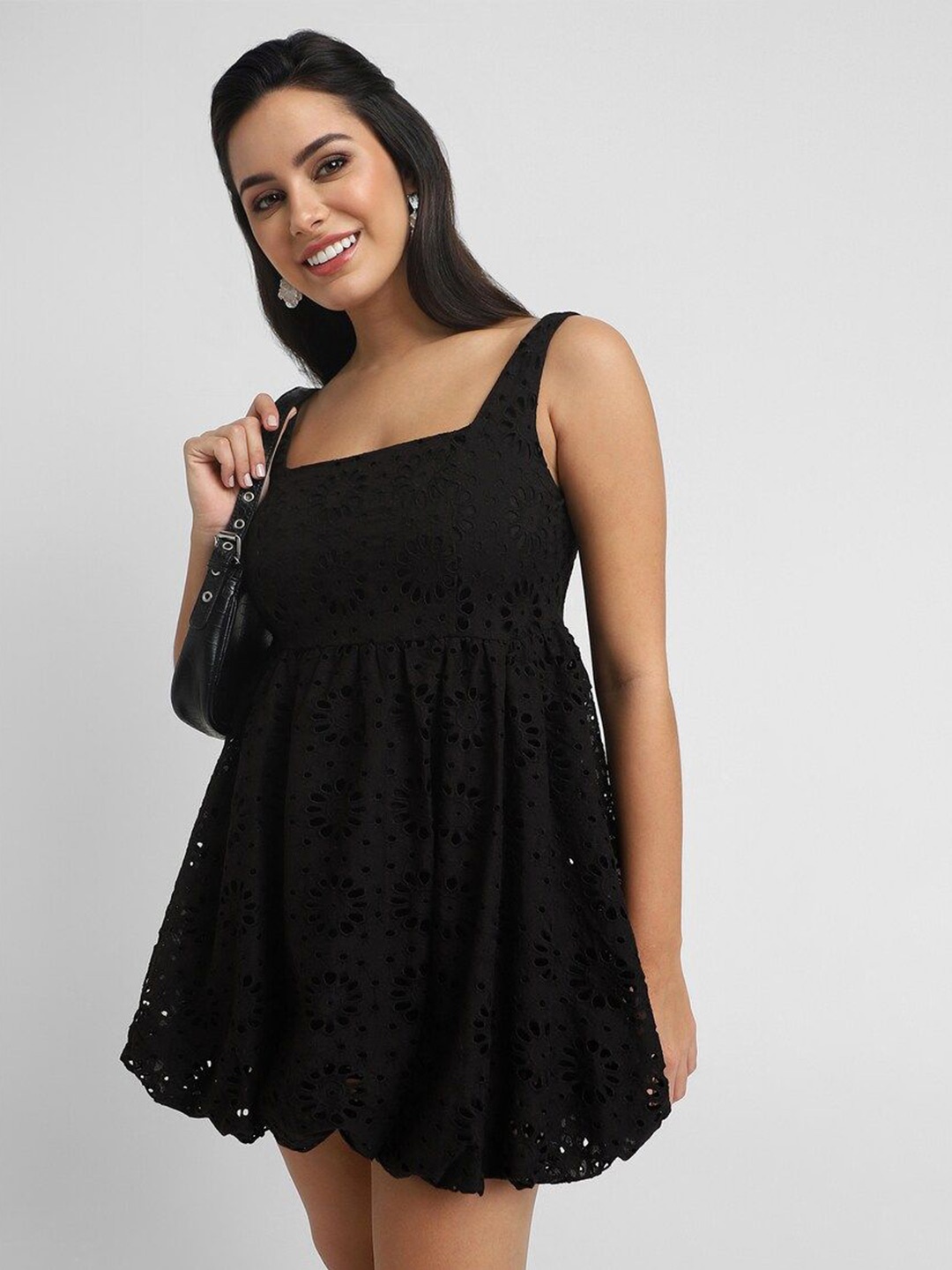

FOREVER 21 Fit & Flare Mini Dress, Black