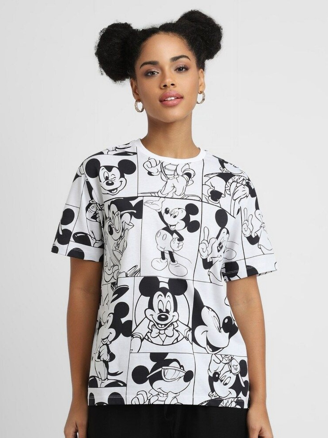 

FOREVER 21 Women Printed Extended Sleeves Pockets T-shirt, White