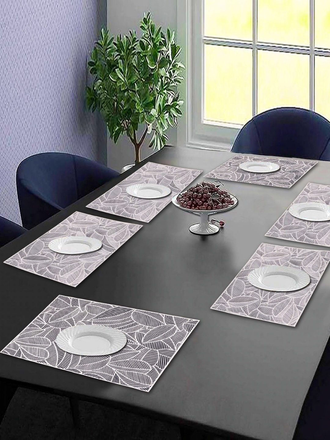 

LooMantha Set Of 6 Geometric Table Placemats, Silver