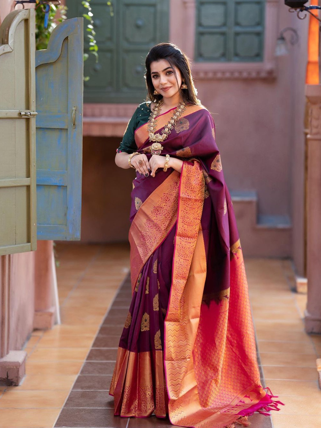 

revika Woven Design Zari Pure Silk Kanjeevaram Saree, Purple