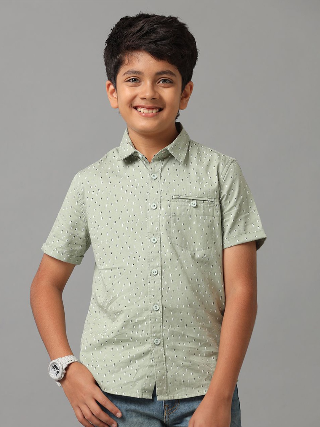 

UNDER FOURTEEN ONLY Boys Opaque Printed Casual Shirt, Green