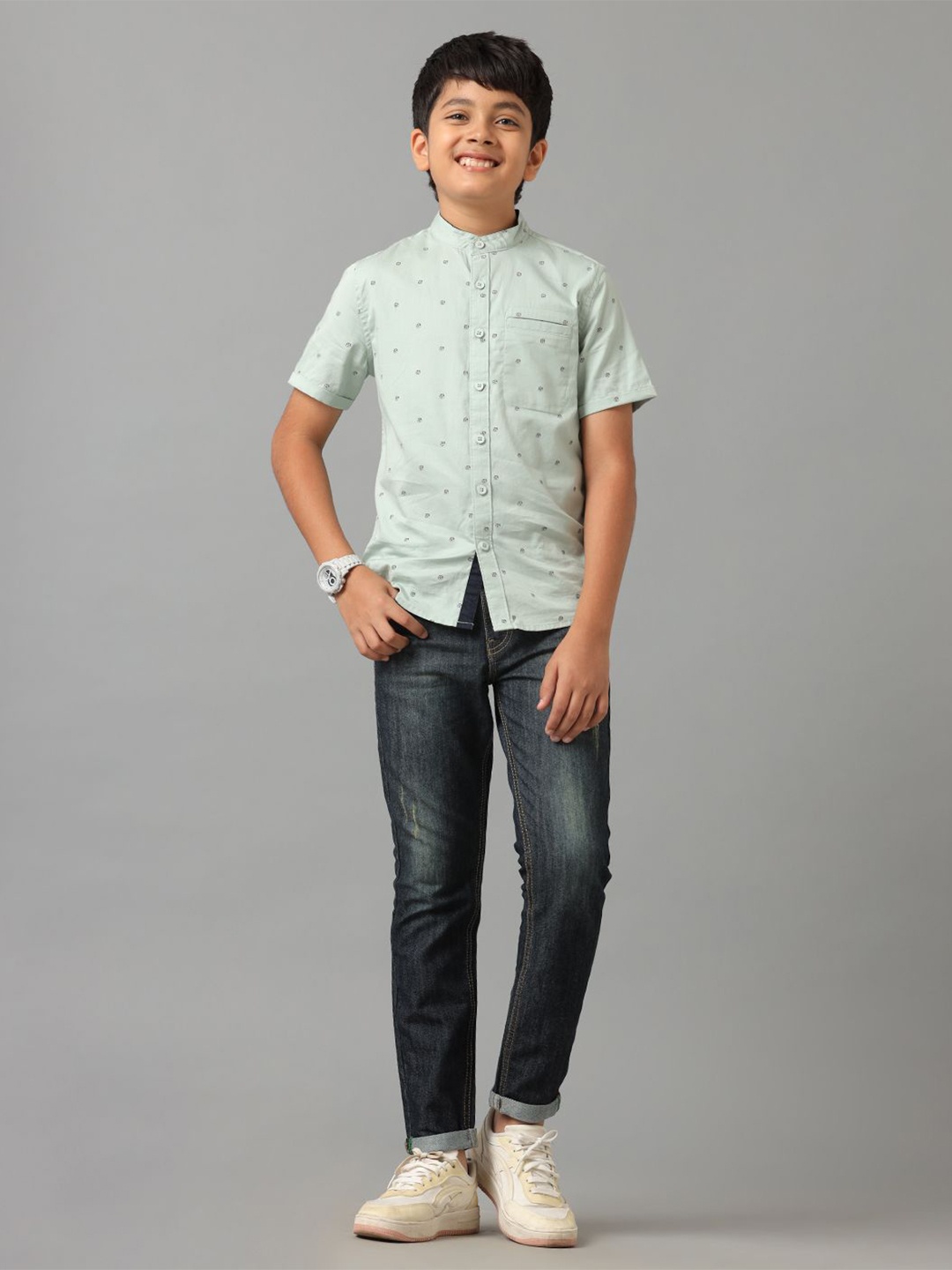

UNDER FOURTEEN ONLY Boys Opaque Printed Casual Shirt, Green