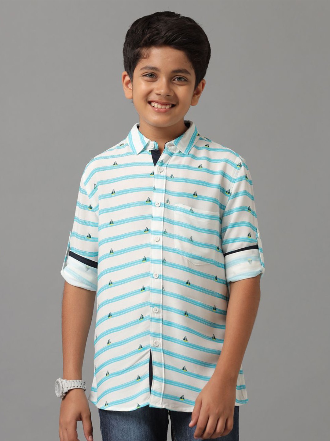 

UNDER FOURTEEN ONLY Boys Horizontal Stripes Opaque Striped Casual Shirt, Green