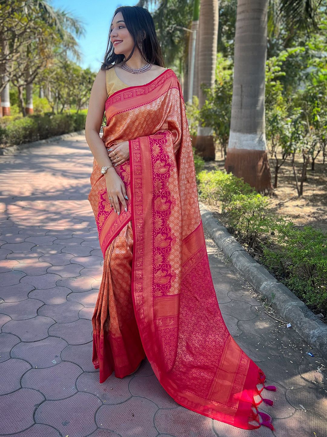 

PATLIPALLU Woven Design Zari Art Silk Banarasi Saree, Orange