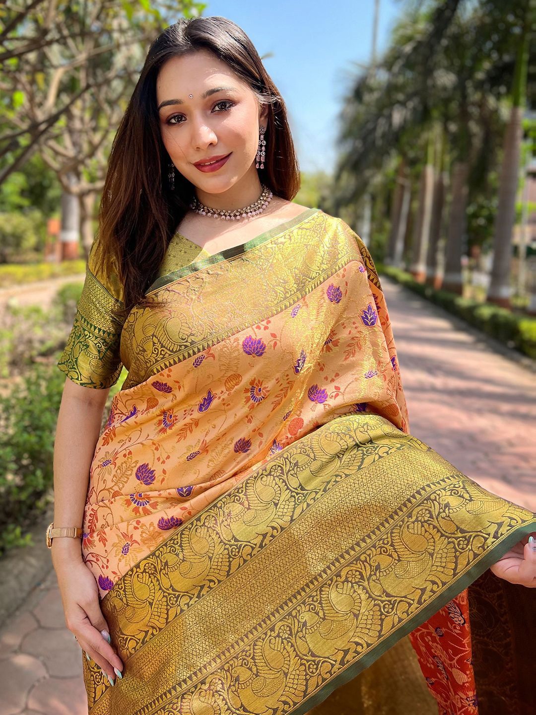 

PATLIPALLU Woven Design Zari Silk Blend Banarasi Saree, Orange