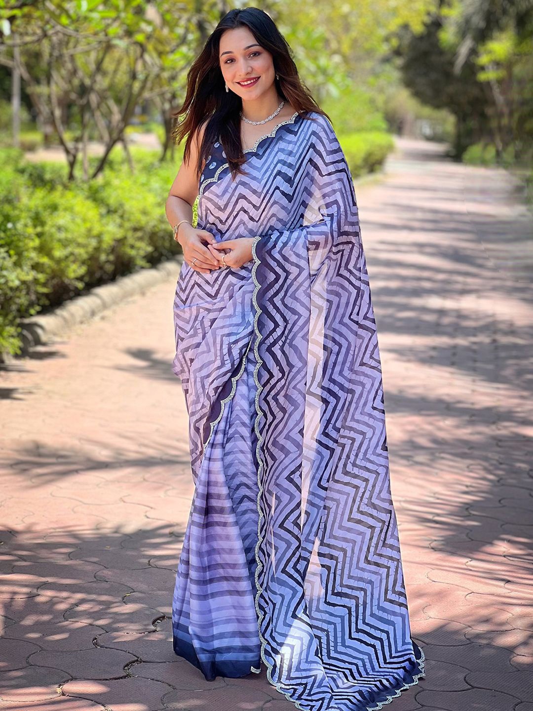 

PATLIPALLU Beads and Stones Satin Saree, Grey