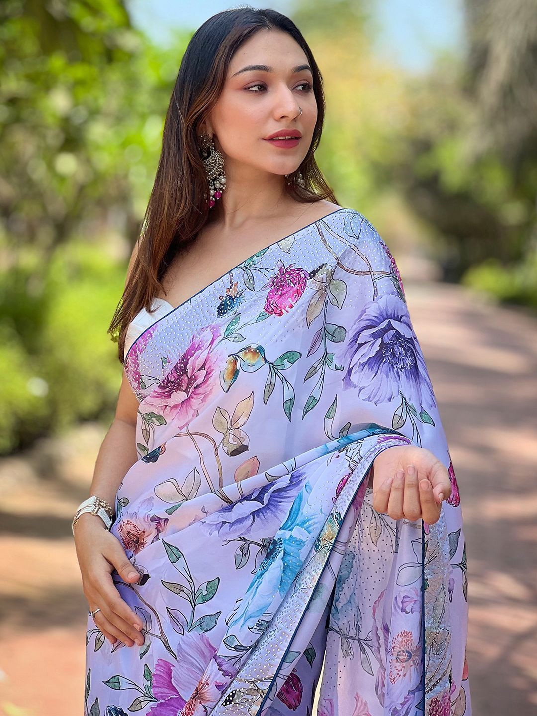 

PATLIPALLU Floral Beads and Stones Satin Saree, Cream