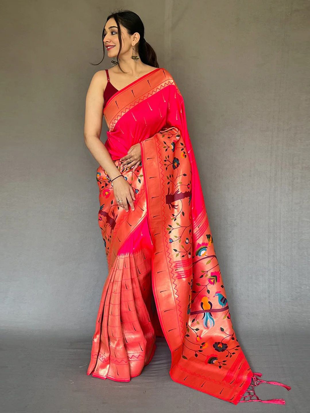 

PATLIPALLU Woven Design Zari Art Silk Banarasi Saree, Pink