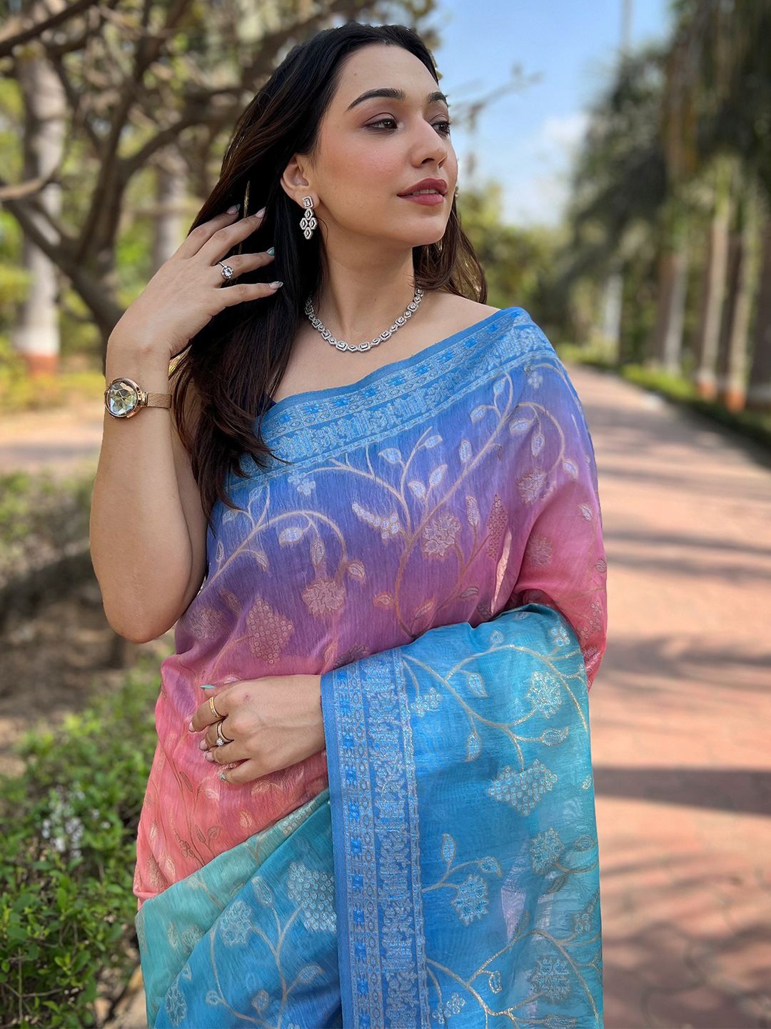 

PATLIPALLU Woven Design Zari Art Silk Banarasi Saree, Pink