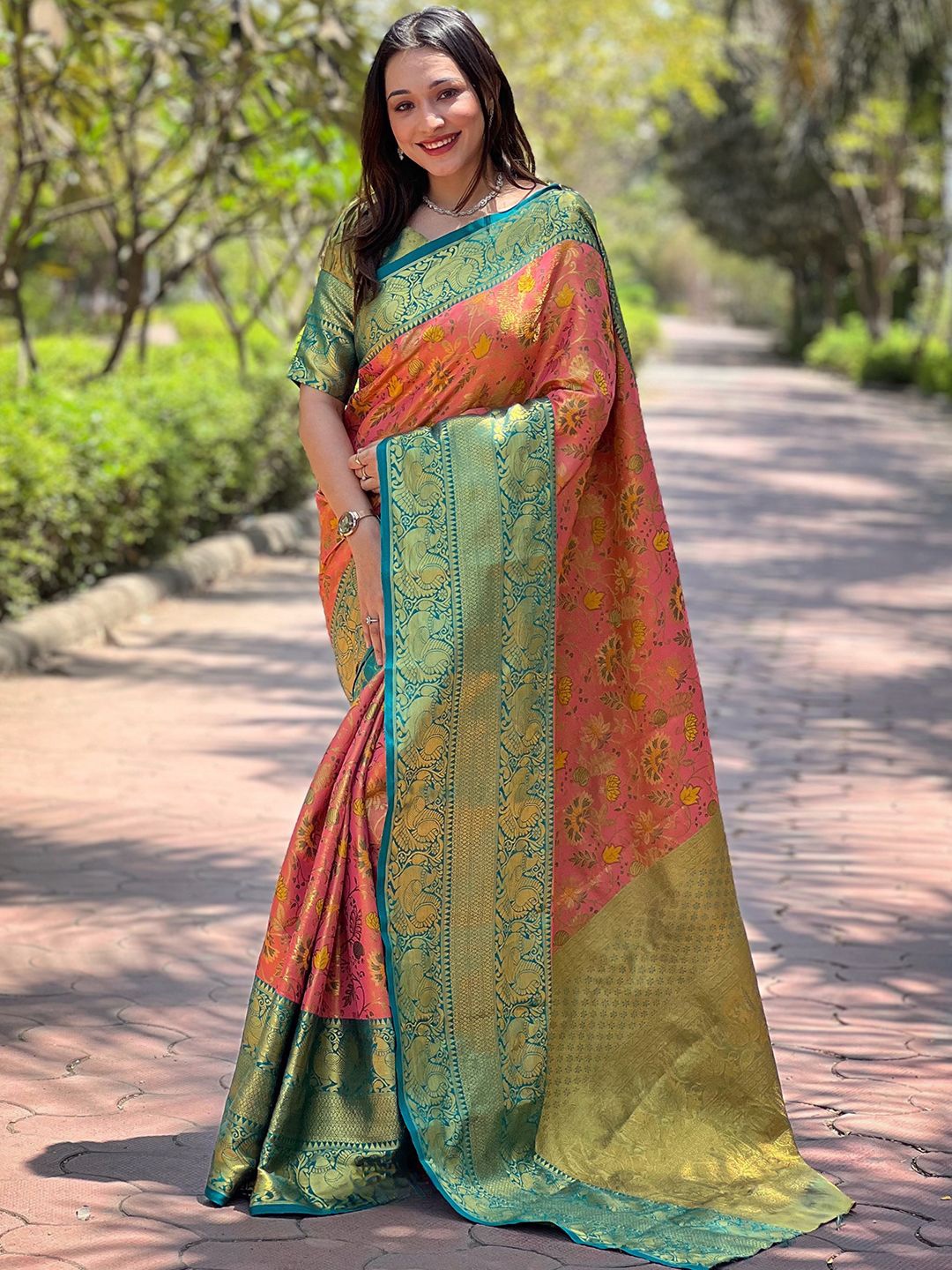 

PATLIPALLU Woven Design Zari Silk Blend Banarasi Saree, Pink