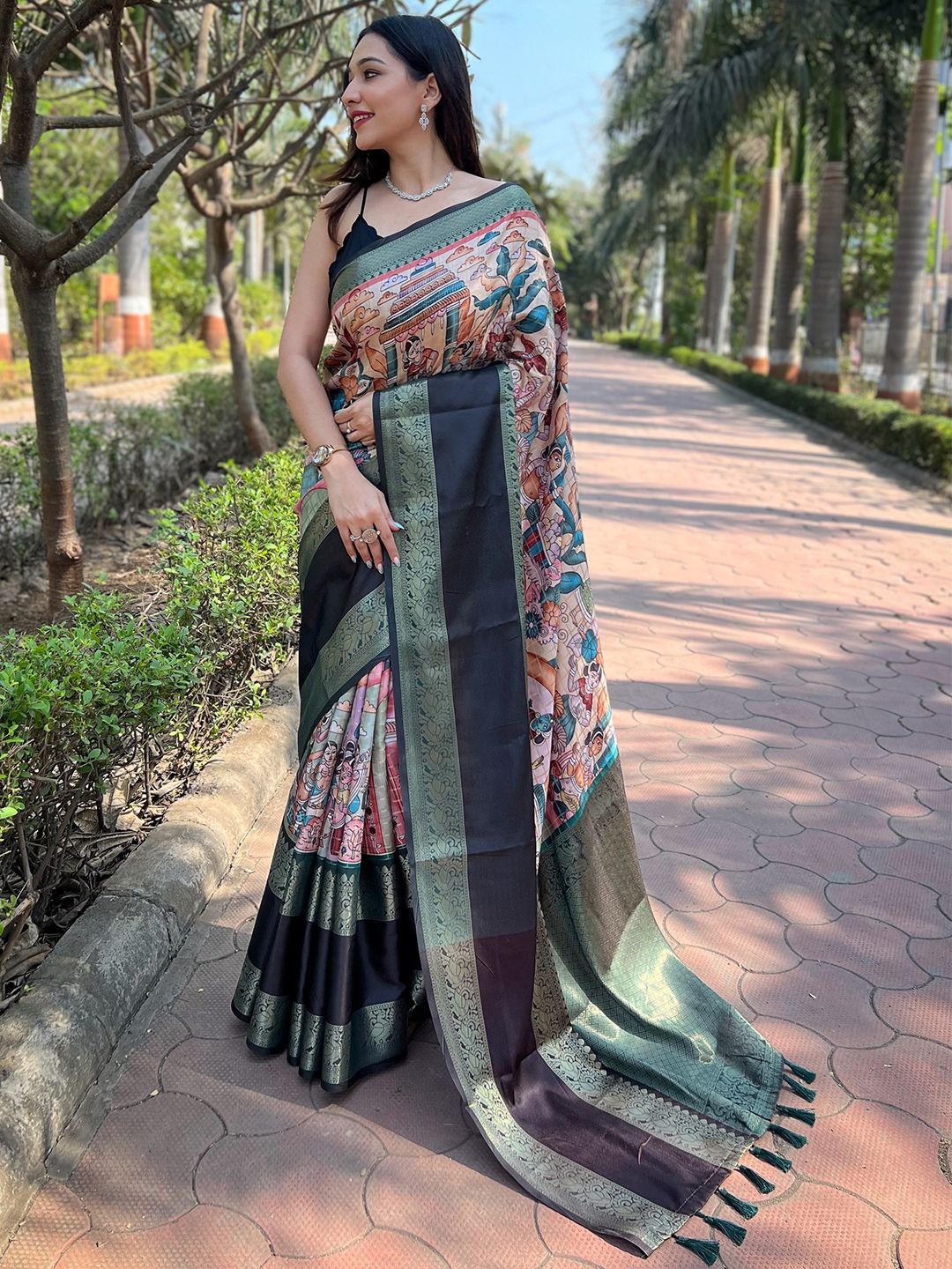 

PATLIPALLU Kalamkari Zari Art Silk Banarasi Saree, Green