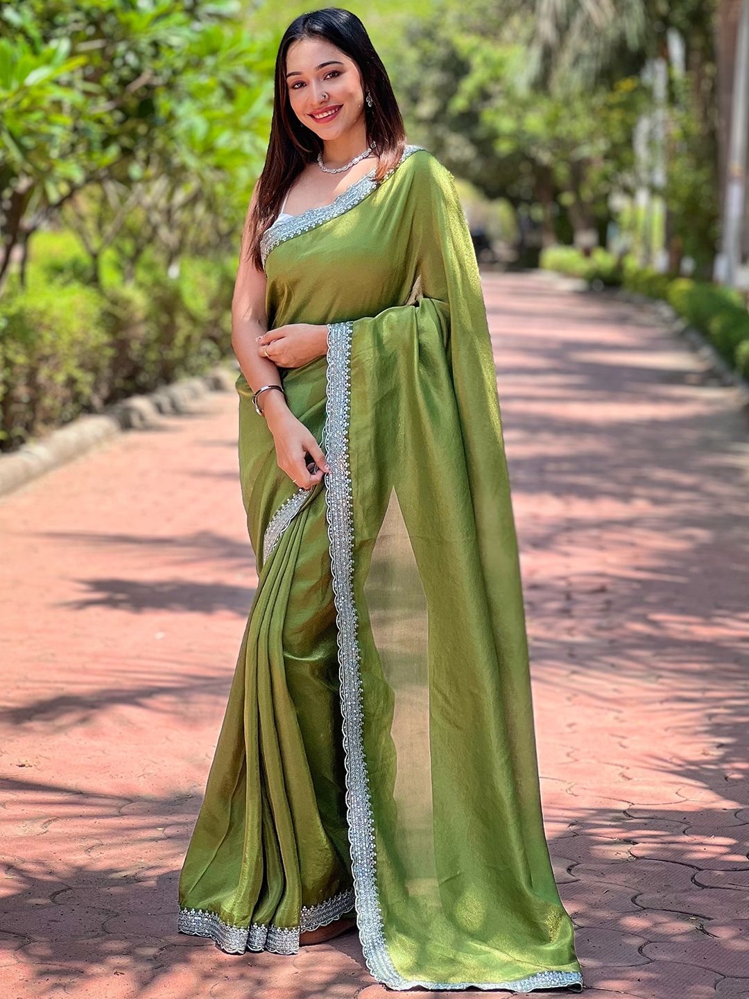 

PATLIPALLU Embroidered Pure Silk Saree, Green