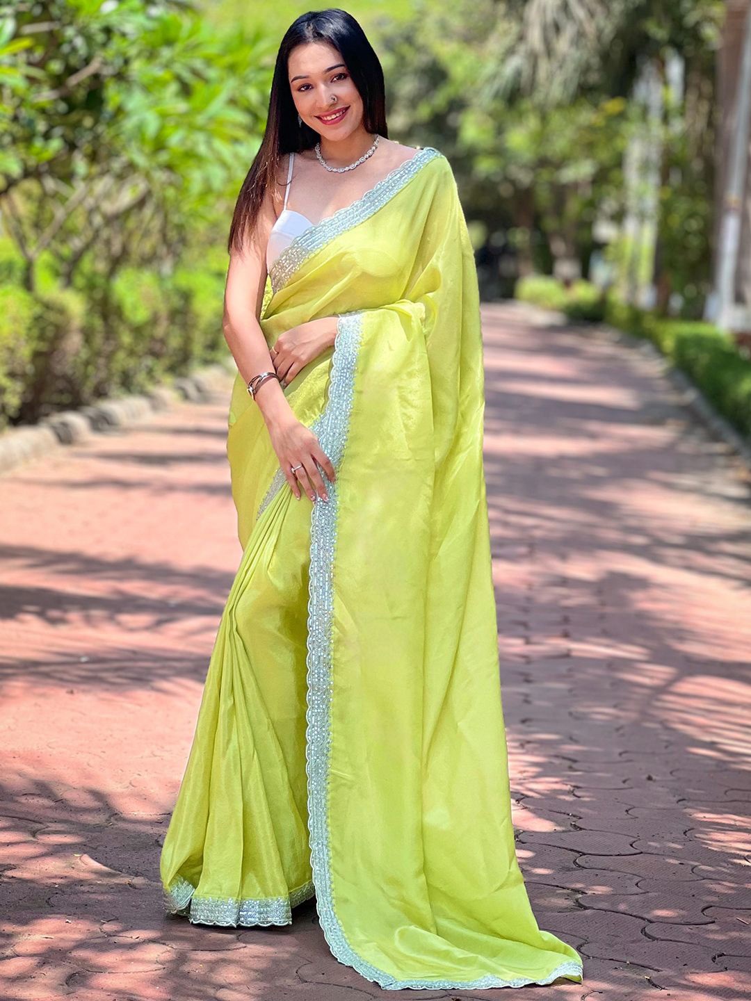 

PATLIPALLU Zari Pure Silk Saree, Green