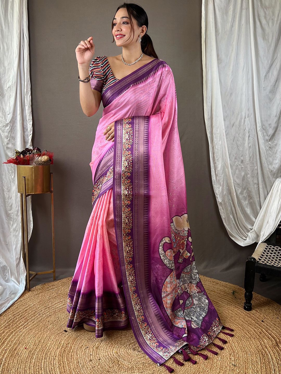 

PATLIPALLU Kalamkari Zari Art Silk Kota Saree, Pink