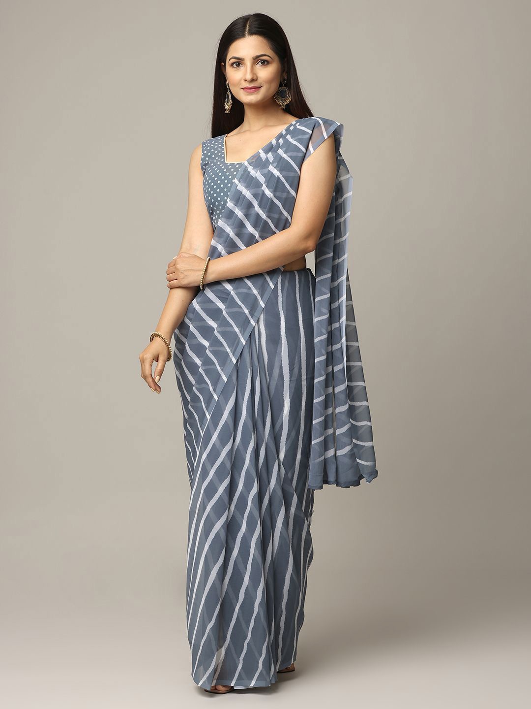 

VASTRANAND Leheriya Poly Georgette Leheriya Saree, Grey