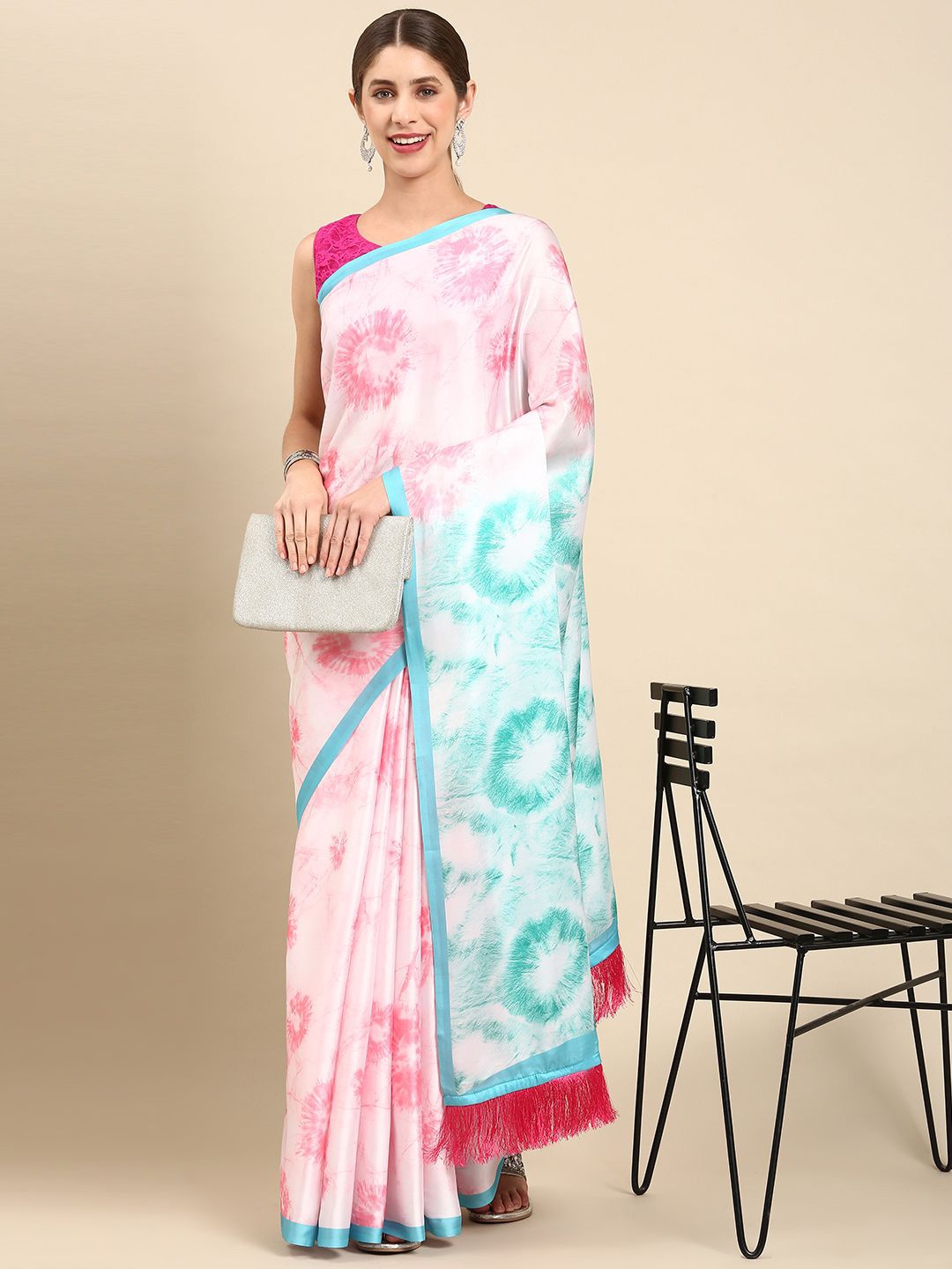 

VASTRANAND Tie and Dye Satin Saree, Peach