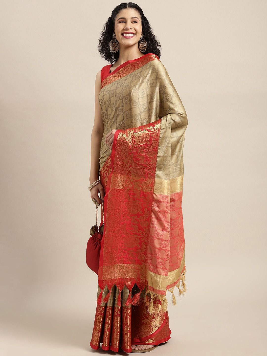 

VASTRANAND Ethnic Motifs Zari Silk Blend Banarasi Saree, Beige