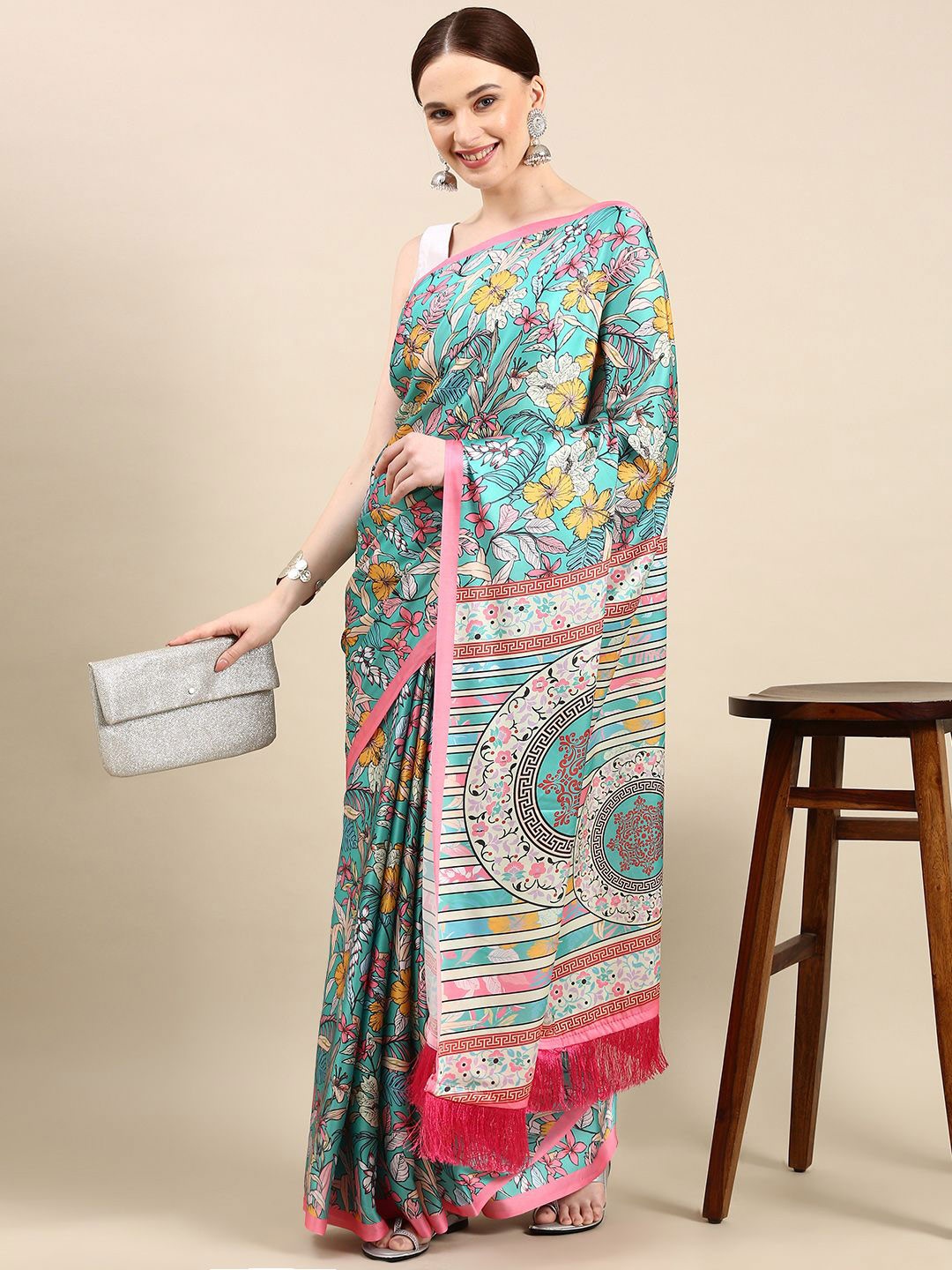 

VASTRANAND Floral Satin Saree, Teal