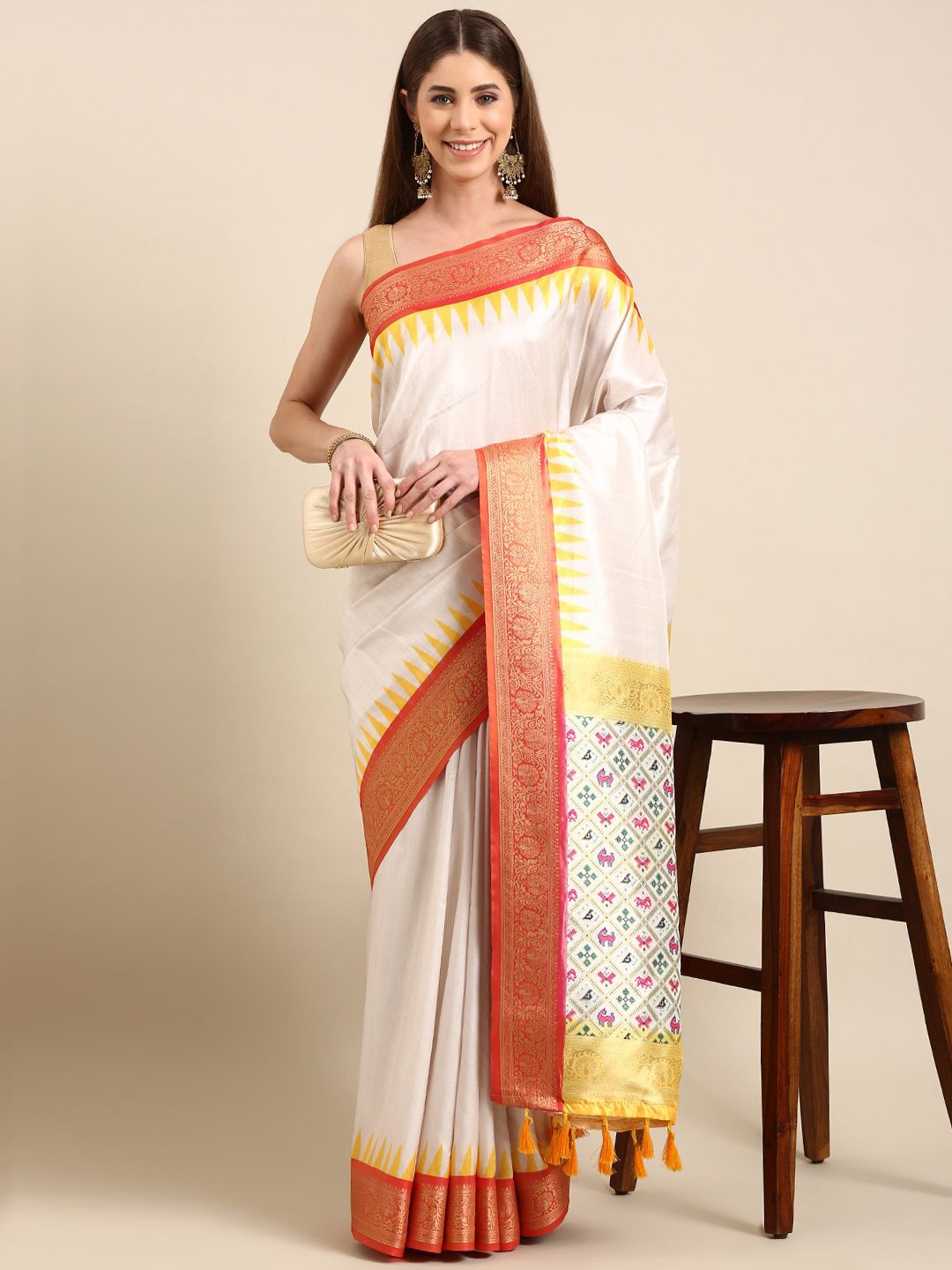 

VASTRANAND Zari Silk Blend Patola Saree, Cream