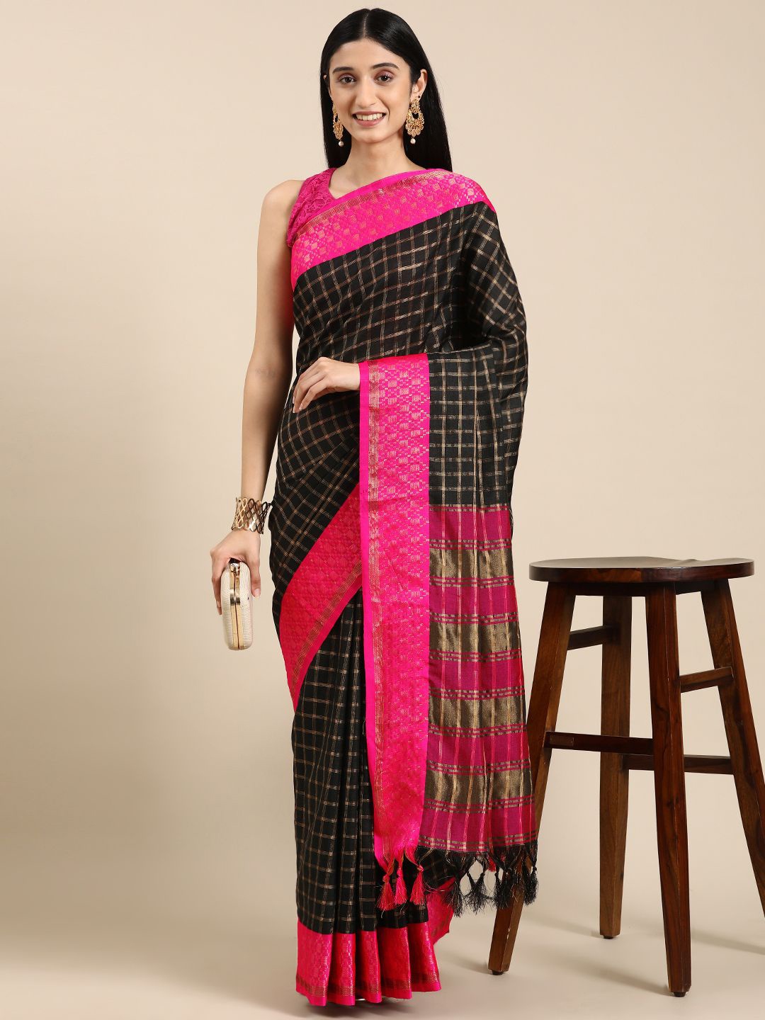 

VASTRANAND Checked Zari Art Silk Designer Banarasi Saree, Black