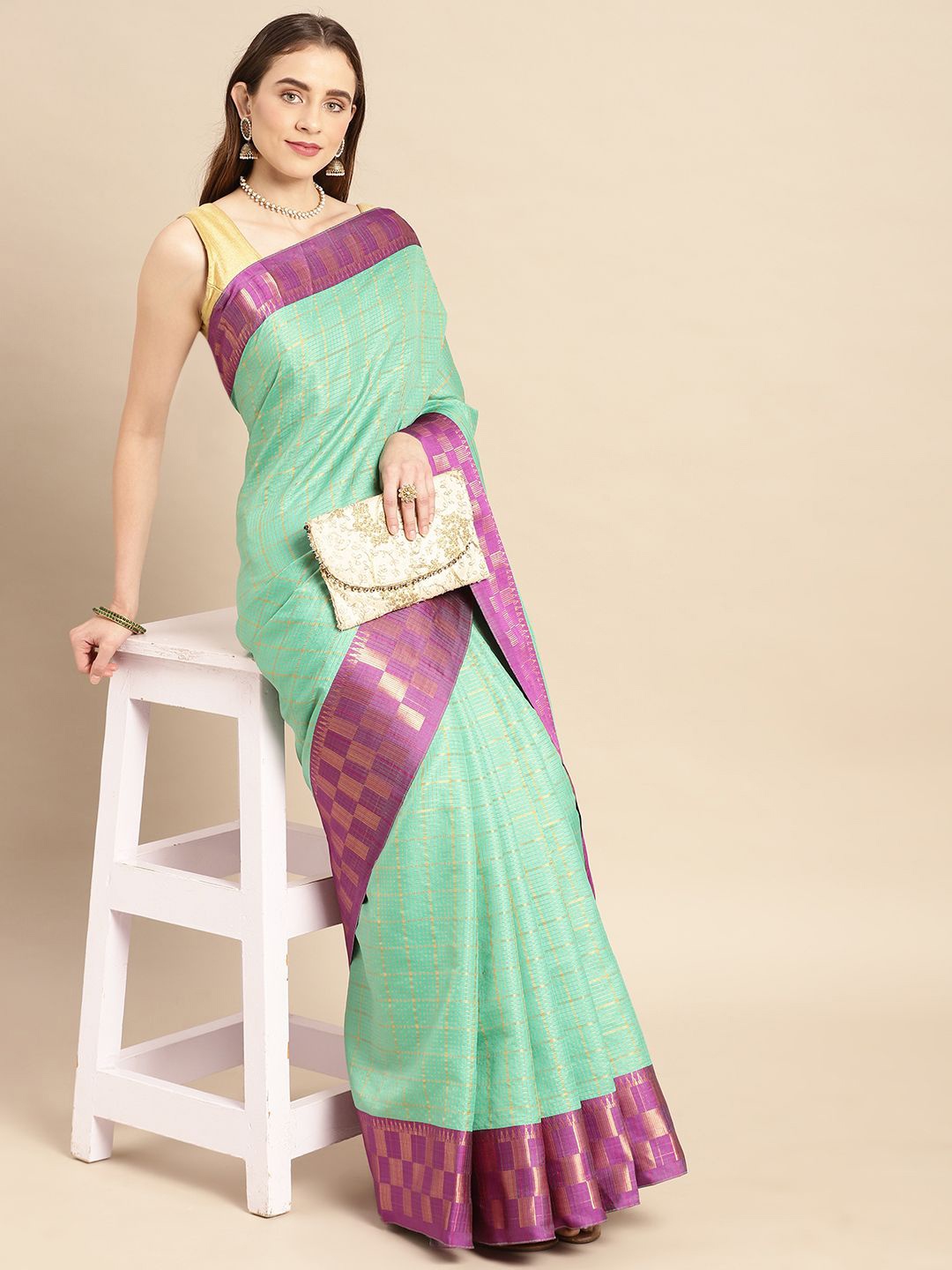 

VASTRANAND Checked Zari Saree, Green