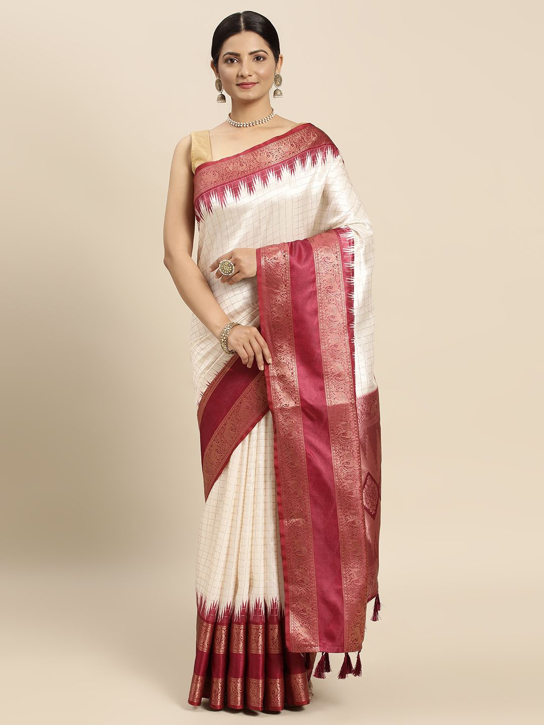 

VASTRANAND Checked Zari Silk Blend Banarasi Saree, White