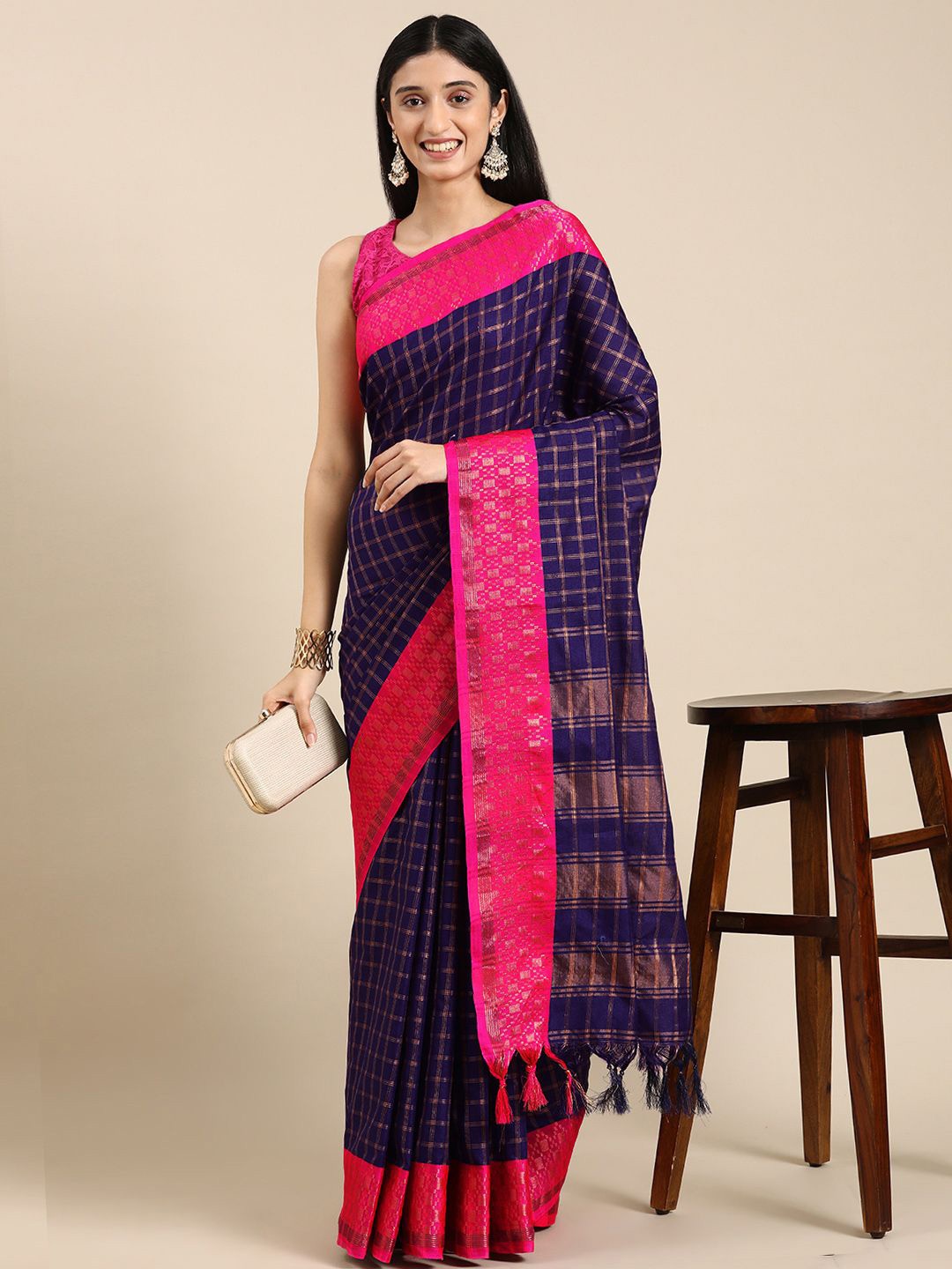 

VASTRANAND Checked Zari Art Silk Banarasi Saree, Navy blue