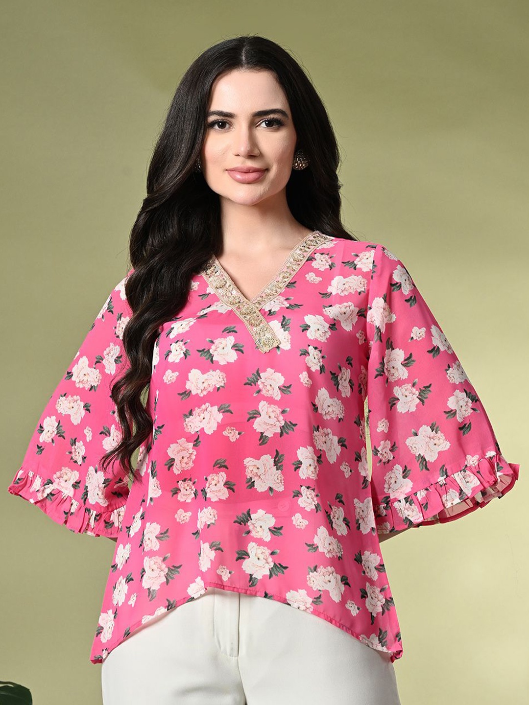 

Sangria Printed With Embellished Bell Sleeves Tops, Pink