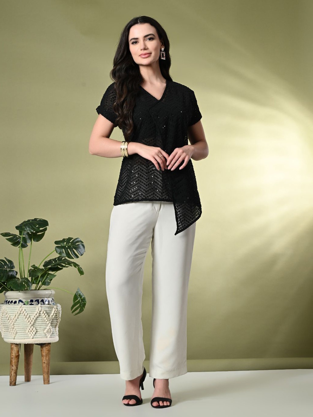 

Sangria Self Design V-Neck Tops, Black