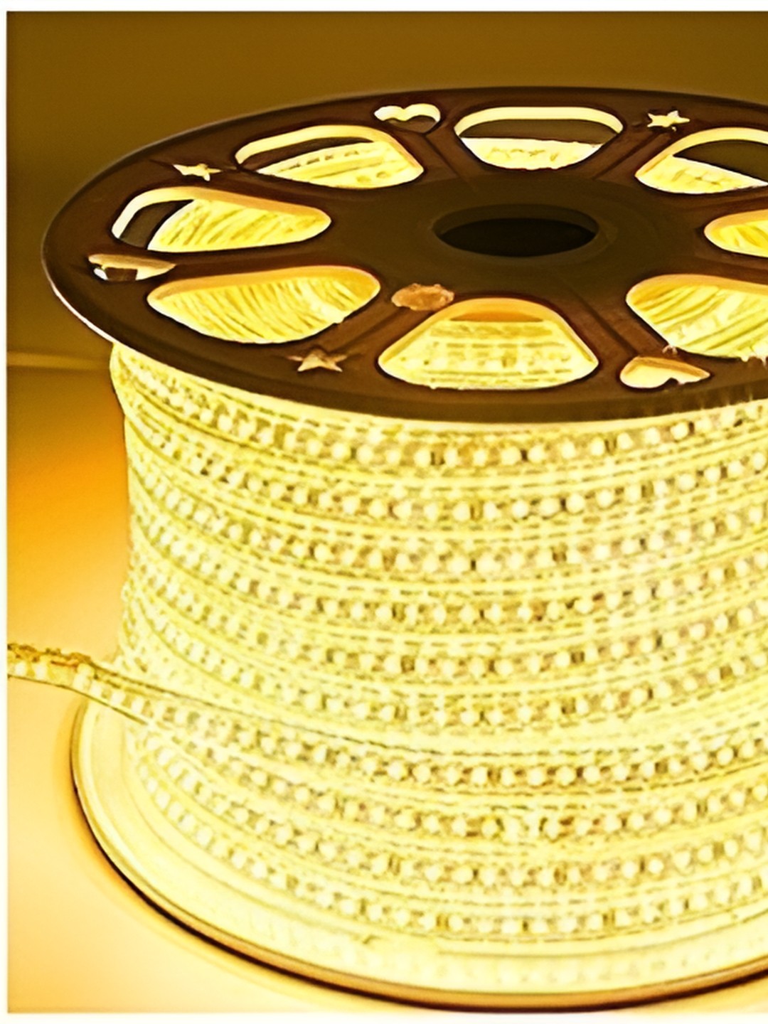 

ENORMITY Yellow Rice Shape String Lights