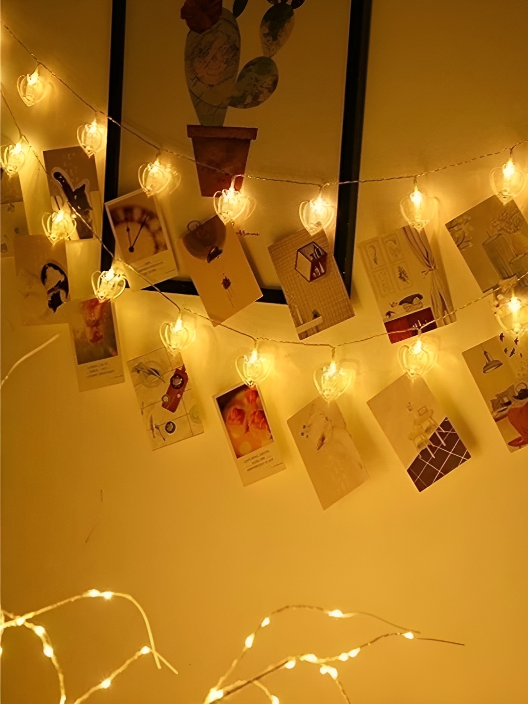 

ENORMITY Yellow Heart Shape String Lights