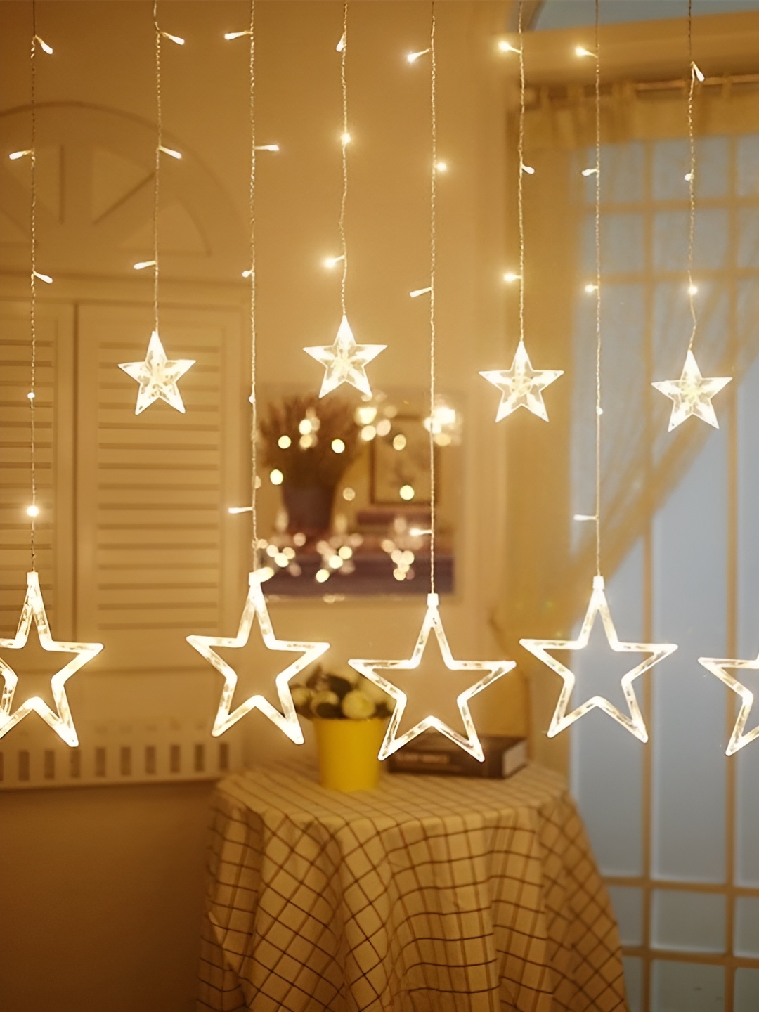 

ENORMITY Star Shaped String Lights, Gold