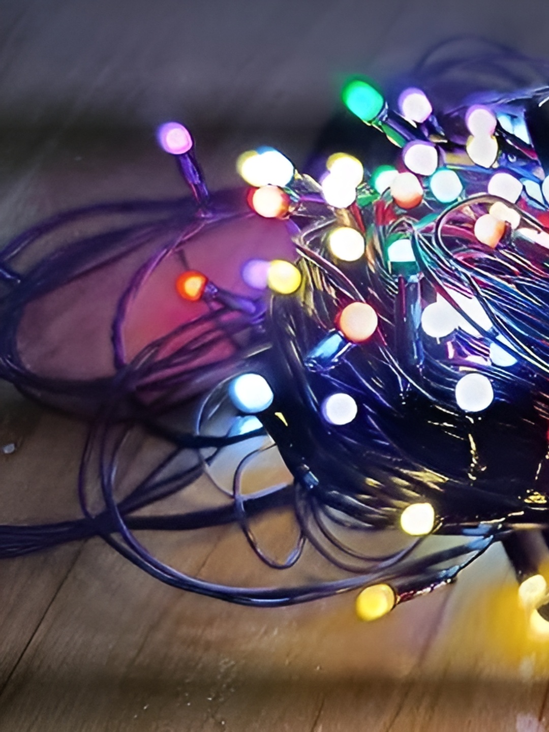 

ENORMITY Blue & Green Rice Shape String Lights, Yellow