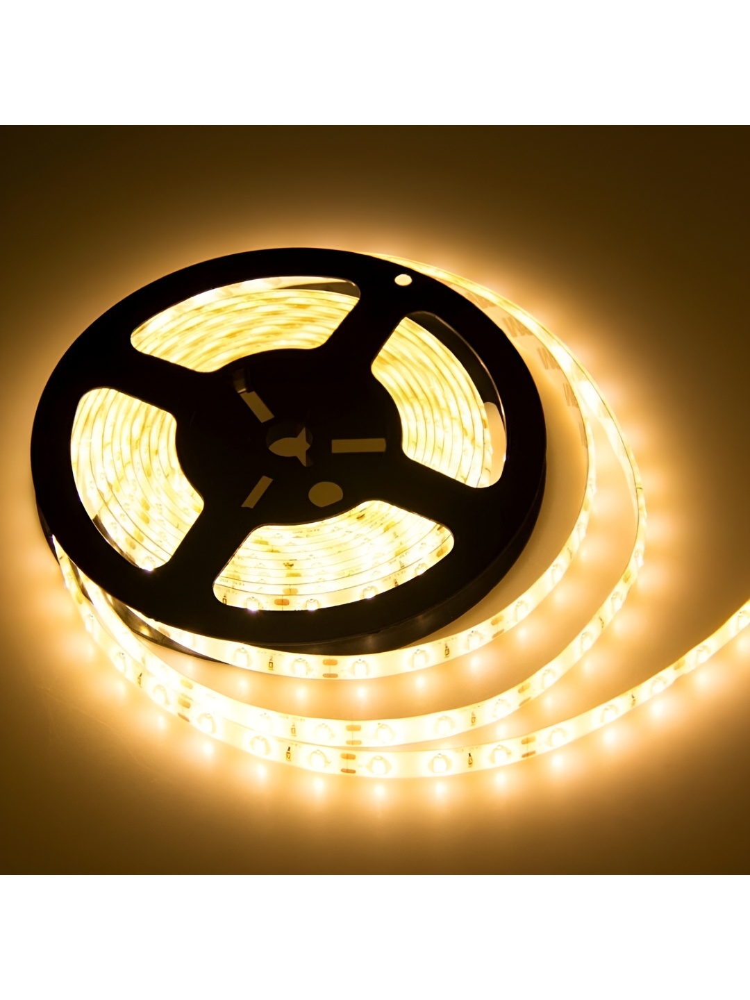 

ENORMITY Yellow Rice Shape String Lights