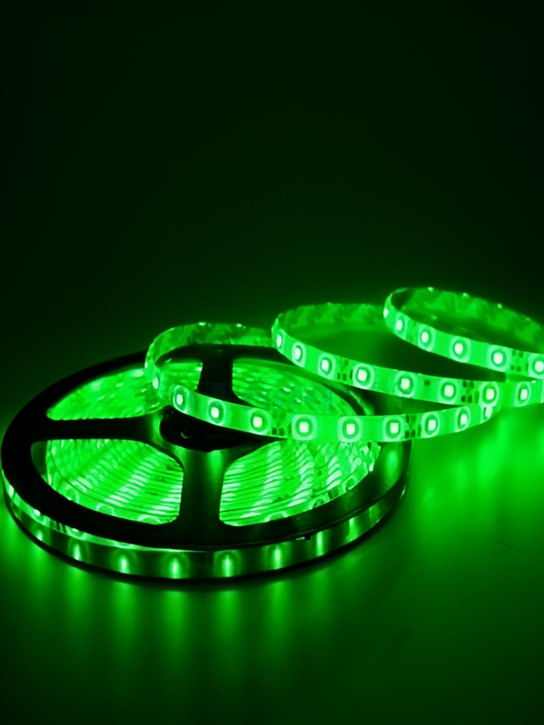 

ENORMITY Green & White Rice Shape Bulb String Lights