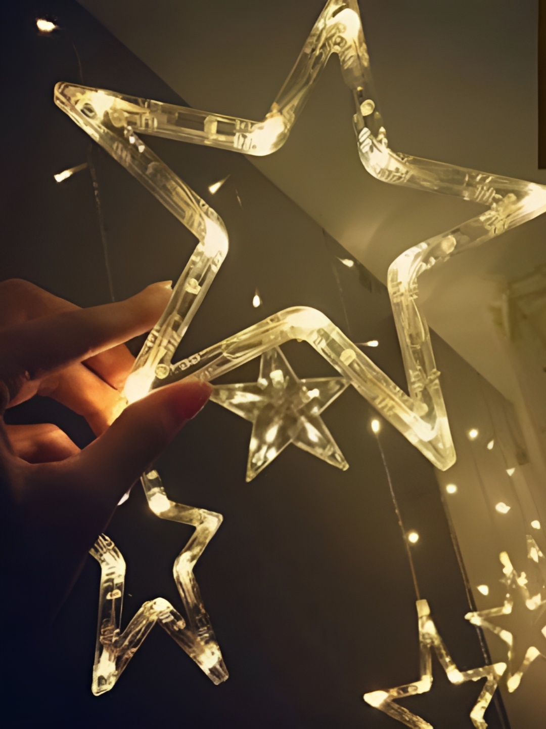 

ENORMITY Yellow Star Shaped String Lights