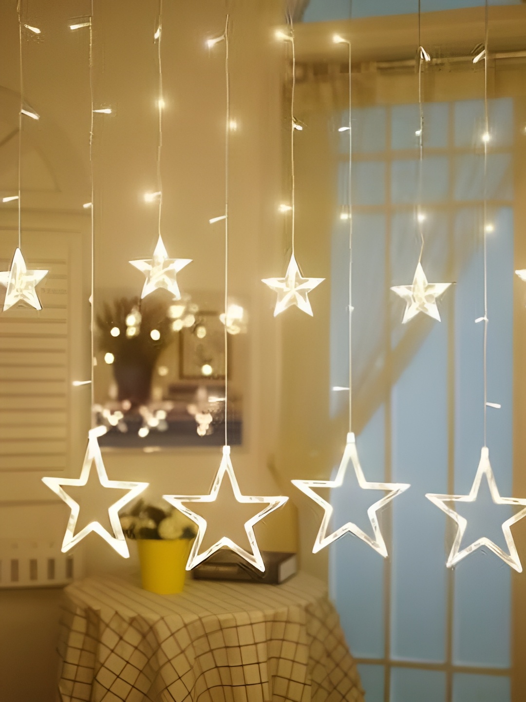 

ENORMITY Yellow & White Star Shape Bulb String Lights